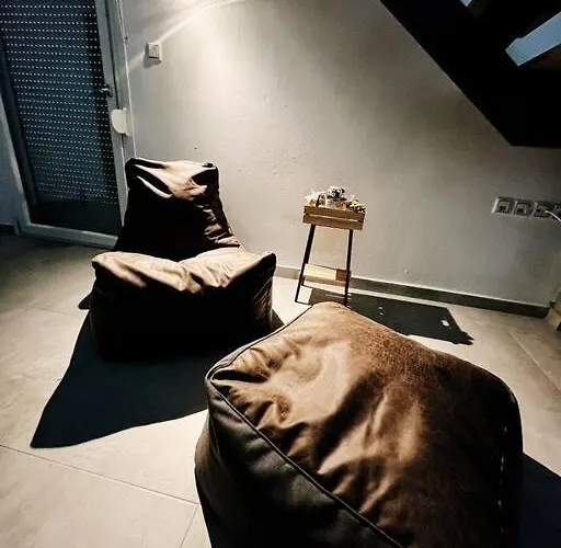 Escala Double Loft 1 & Parking In The Center *