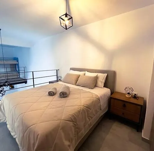 Escala Double Loft 1 & Parking In The Center Apartament Volos