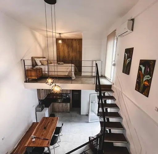 Escala Double Loft 1 & Parking In The Center Volos